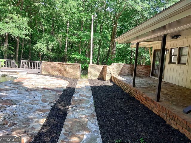 205 Avon Drive, Fayetteville, GA 30215