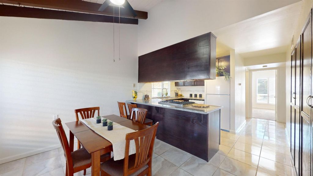 Image 10 of property listing at 317 W Sierra Avenue # 124, Fresno, CA 93704