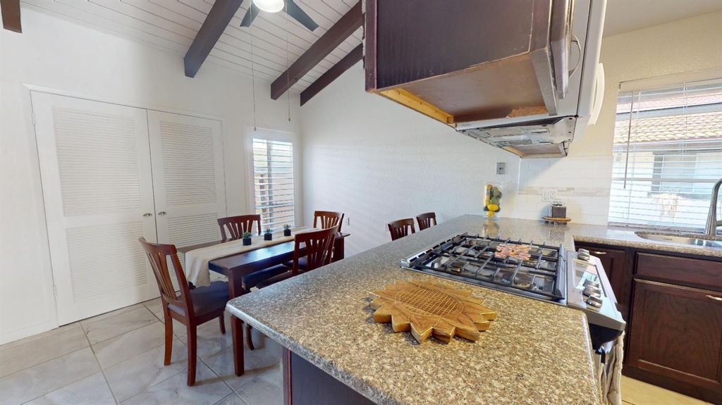 Image 15 of property listing at 317 W Sierra Avenue # 124, Fresno, CA 93704