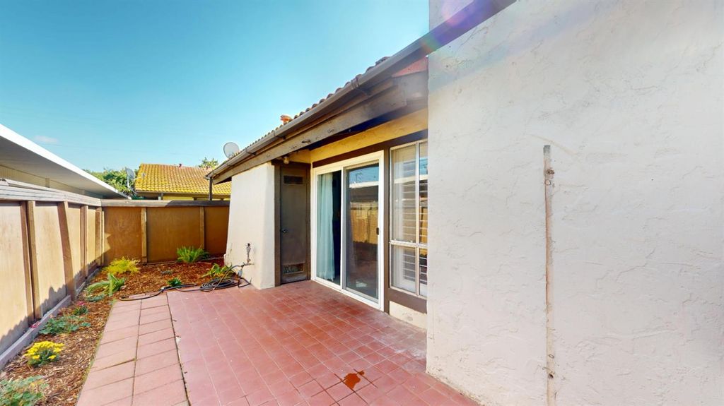 Image 22 of property listing at 317 W Sierra Avenue # 124, Fresno, CA 93704