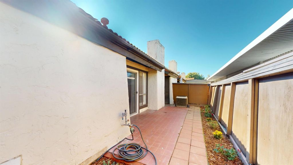 Image 23 of property listing at 317 W Sierra Avenue # 124, Fresno, CA 93704