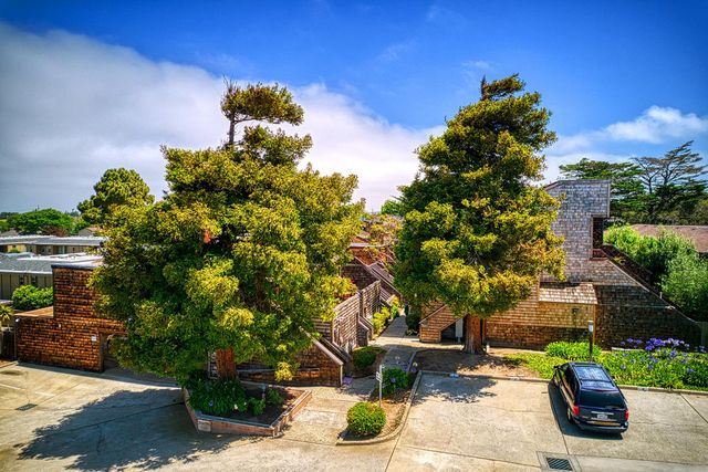 461 Dela Vina Avenue 205, Monterey, CA 93940