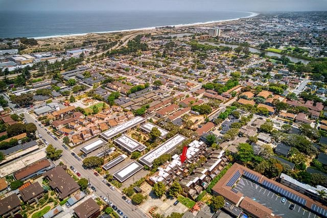 461 Dela Vina Avenue 205, Monterey, CA 93940