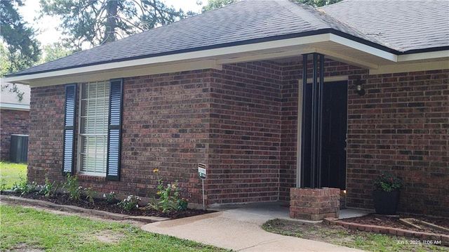 1628 SUSEK Drive, Pineville, LA 71360