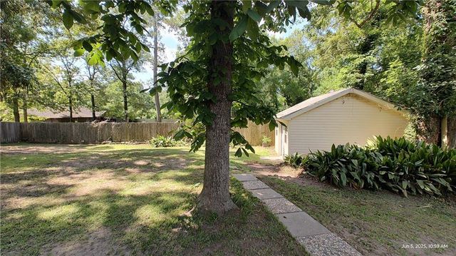 1628 SUSEK Drive, Pineville, LA 71360