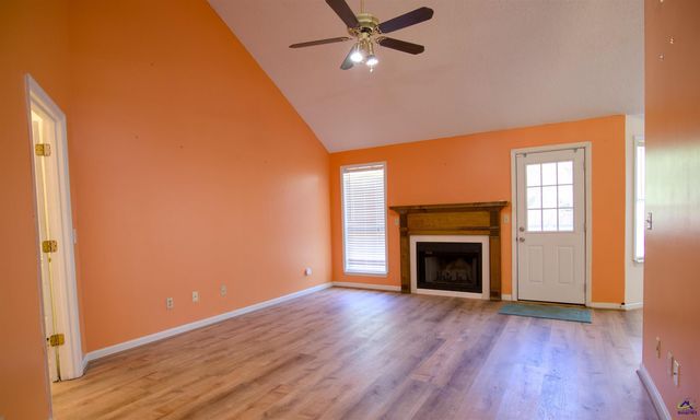 108 Shamrock Court, Bonaire, GA 31005