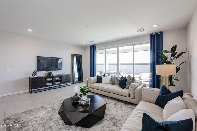 23071 W POTTER Drive, Surprise, AZ 85387