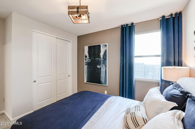 23071 W POTTER Drive, Surprise, AZ 85387