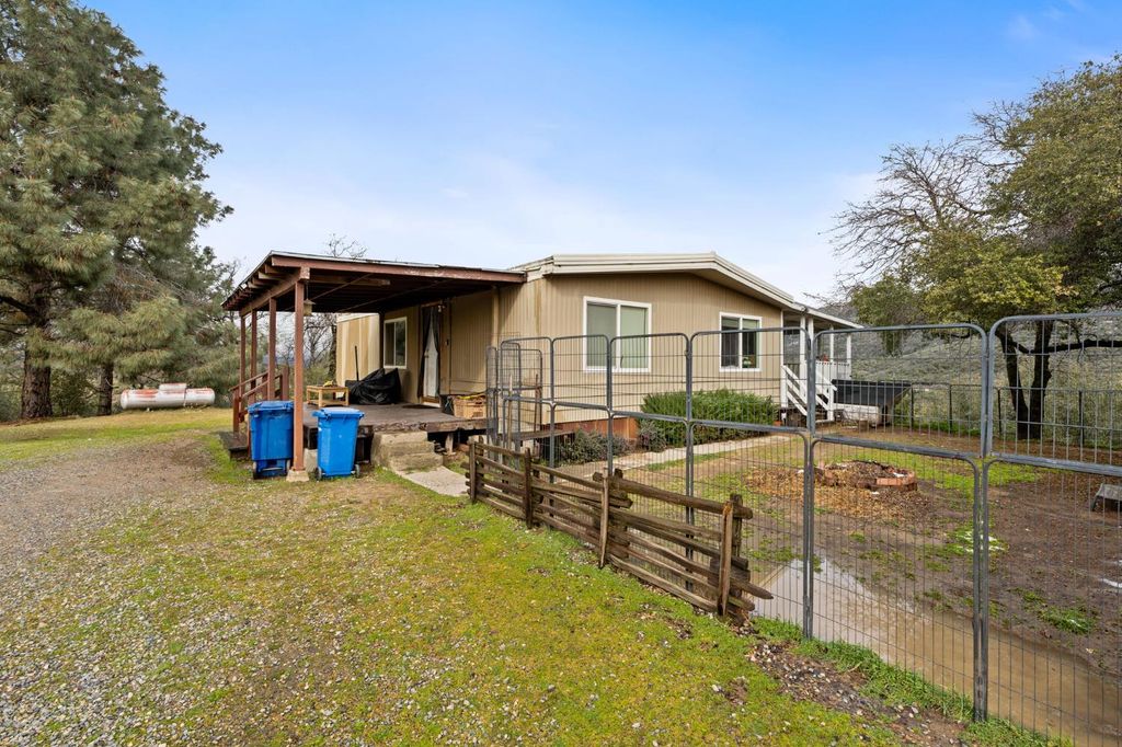 Image 1 of property listing at 35255 Auberry Road, Auberry, CA 93602