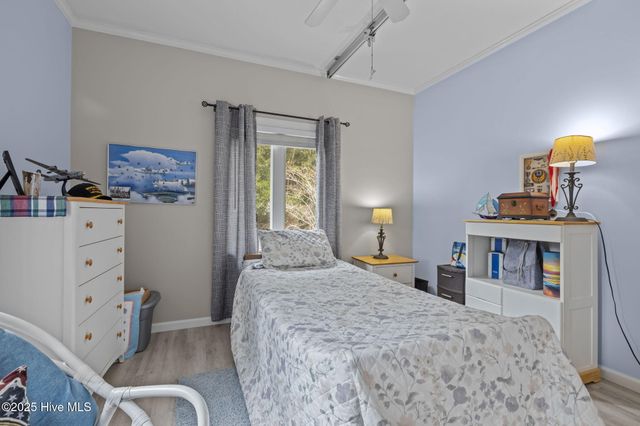 9804 Clarendon Drive, Emerald Isle, NC 28594