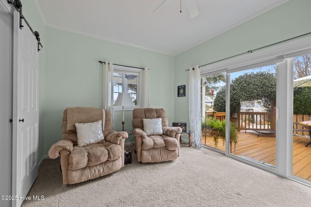 9804 Clarendon Drive, Emerald Isle, NC 28594