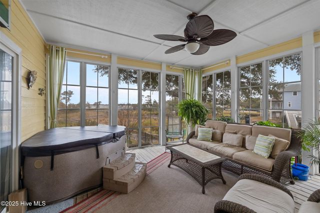 9804 Clarendon Drive, Emerald Isle, NC 28594