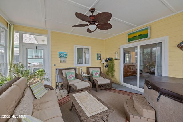 9804 Clarendon Drive, Emerald Isle, NC 28594