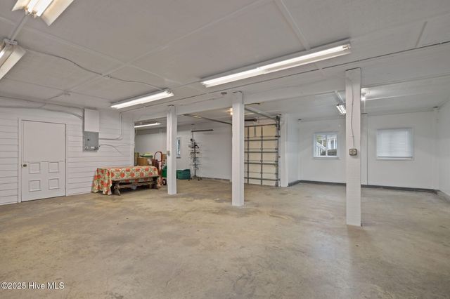 9804 Clarendon Drive, Emerald Isle, NC 28594