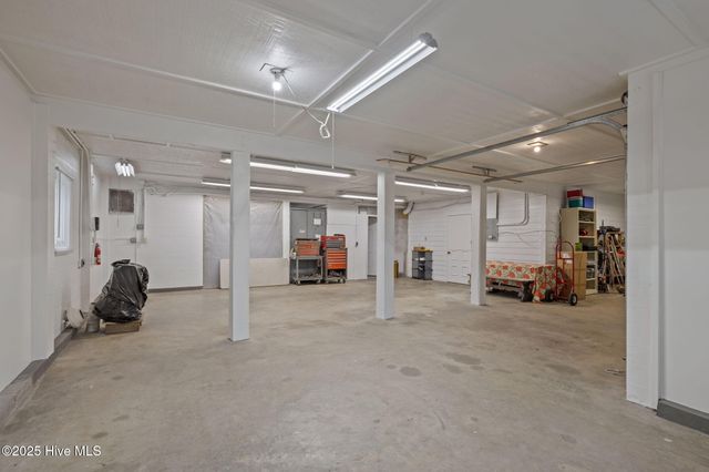 9804 Clarendon Drive, Emerald Isle, NC 28594