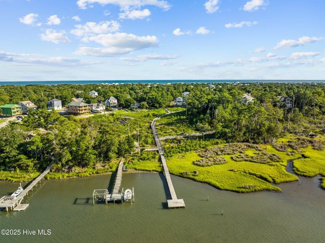 9804 Clarendon Drive, Emerald Isle, NC 28594