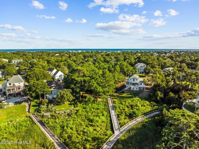 9804 Clarendon Drive, Emerald Isle, NC 28594