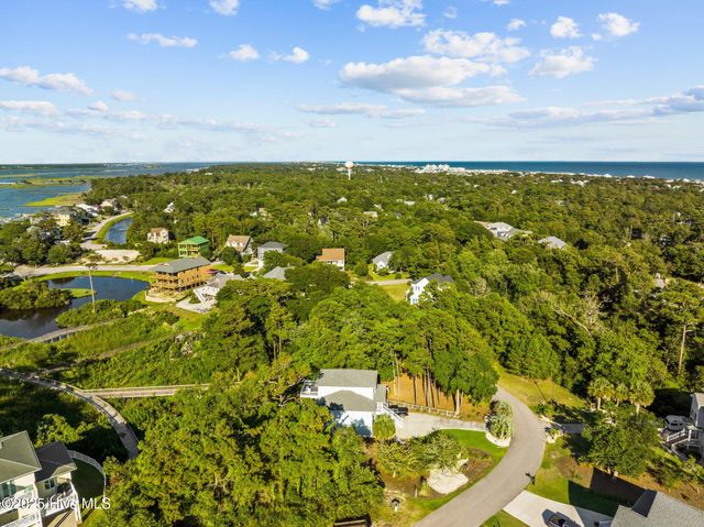 9804 Clarendon Drive, Emerald Isle, NC 28594
