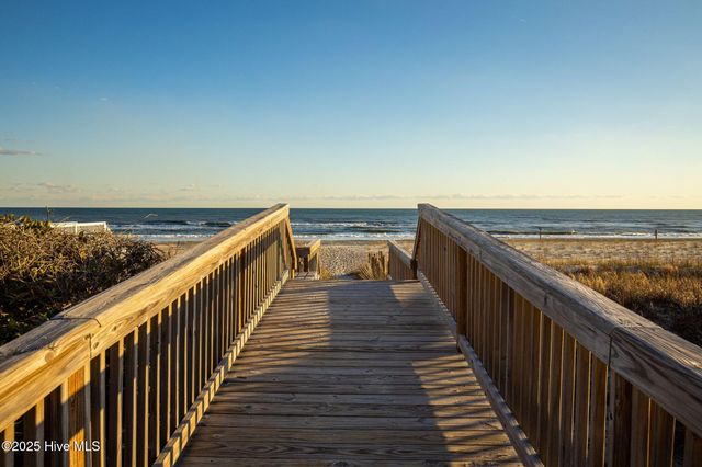 9804 Clarendon Drive, Emerald Isle, NC 28594