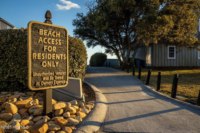 9804 Clarendon Drive, Emerald Isle, NC 28594