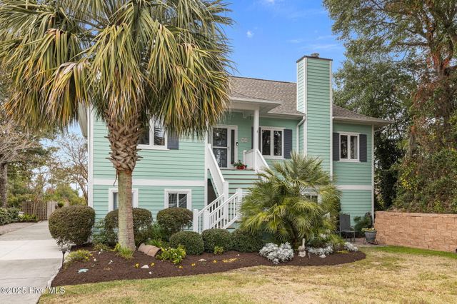 9804 Clarendon Drive, Emerald Isle, NC 28594
