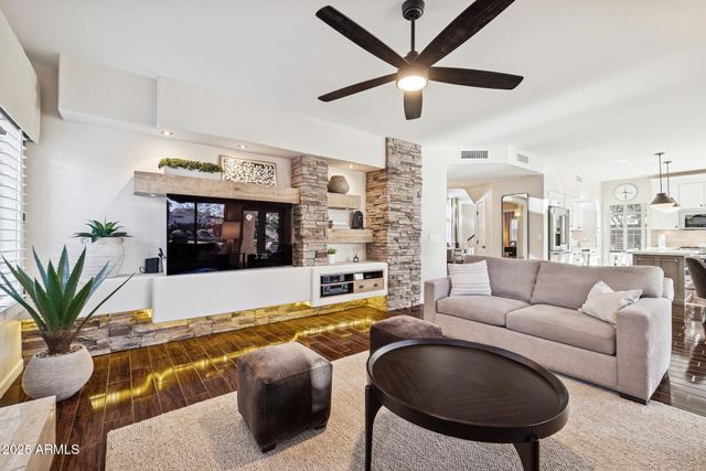 14268 S 12th Place, Phoenix, AZ 85048