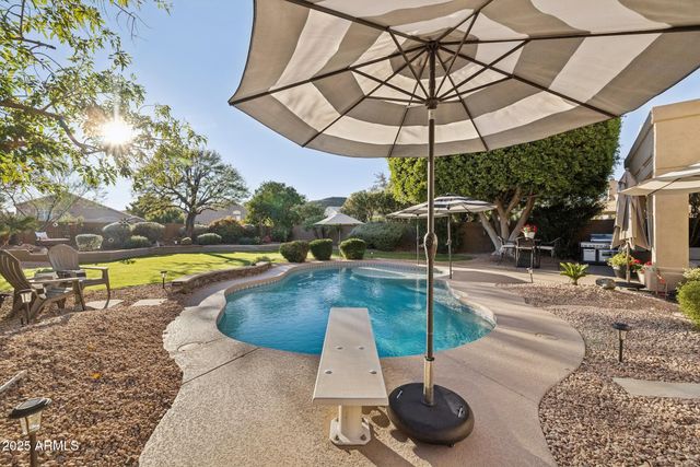 14268 S 12th Place, Phoenix, AZ 85048