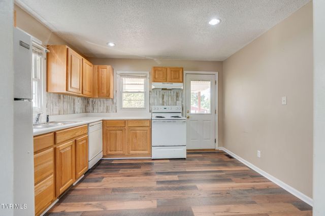 111 West E Street, Elizabethton, TN 37643