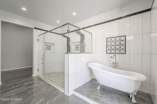 6060 N Camino Almonte, Tucson, AZ 85718