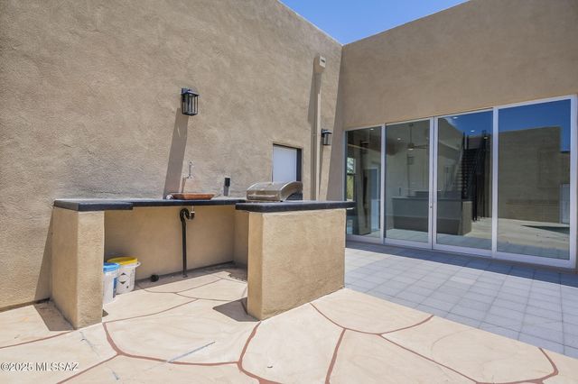 6060 N Camino Almonte, Tucson, AZ 85718