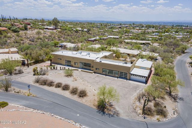 6060 N Camino Almonte, Tucson, AZ 85718