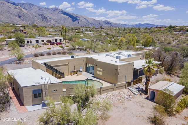 6060 N Camino Almonte, Tucson, AZ 85718