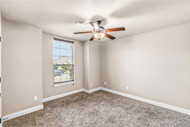 1117 Samantha Lane, Moore, OK 73160