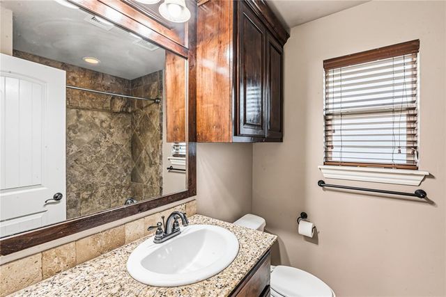 1117 Samantha Lane, Moore, OK 73160