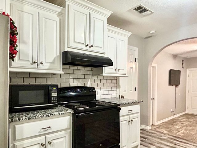 1106 Fairway Dr., Longview, TX 75604