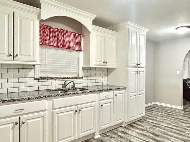 1106 Fairway Dr., Longview, TX 75604