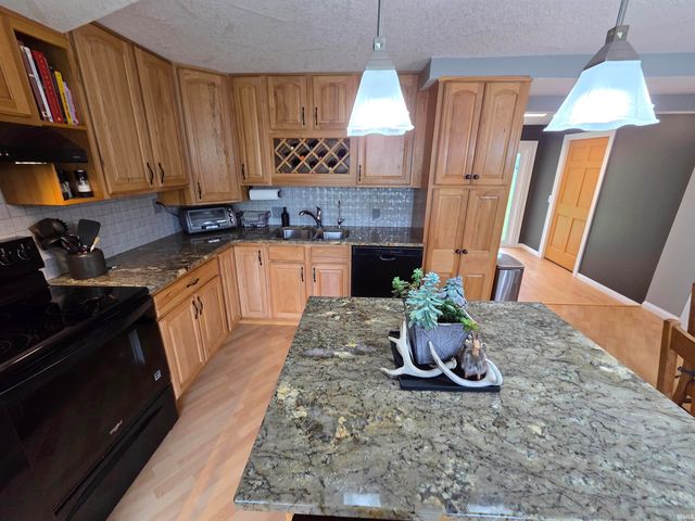 10116 Goshen Road, Fort Wayne, IN 46818