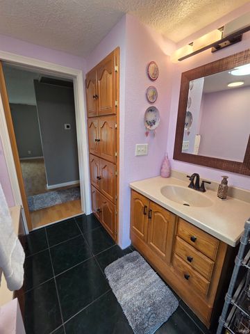 10116 Goshen Road, Fort Wayne, IN 46818