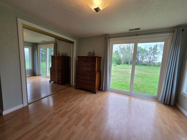 10116 Goshen Road, Fort Wayne, IN 46818