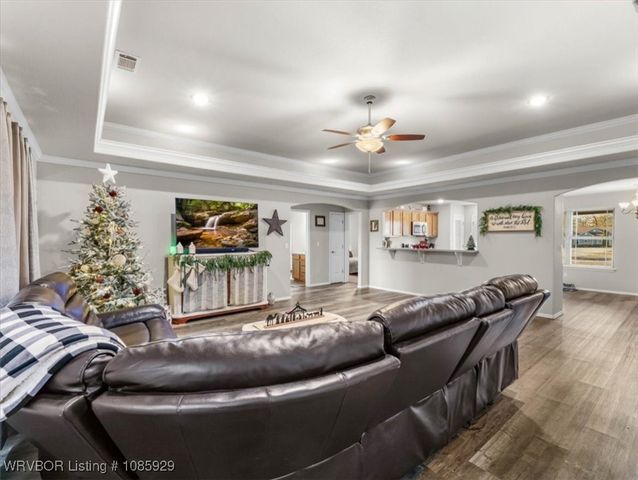 206 Blackstone Drive, Wister, OK 74966