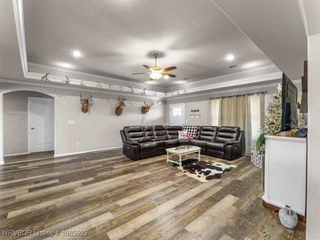 206 Blackstone Drive, Wister, OK 74966