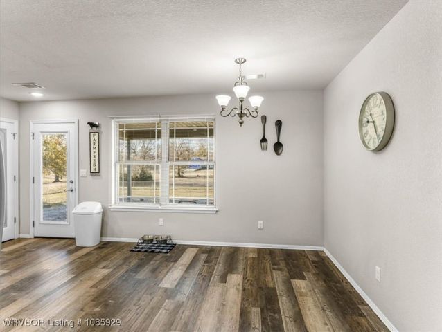 206 Blackstone Drive, Wister, OK 74966