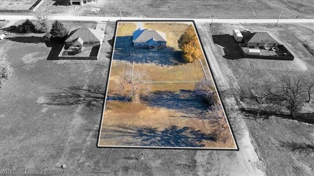 206 Blackstone Drive, Wister, OK 74966