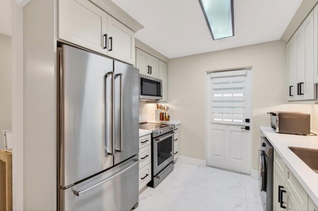 322 N Federal Highway 137, Deerfield Beach, FL 33441