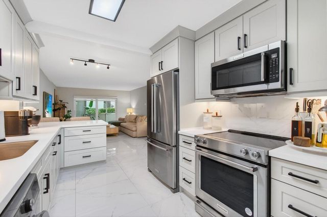 322 N Federal Highway 137, Deerfield Beach, FL 33441