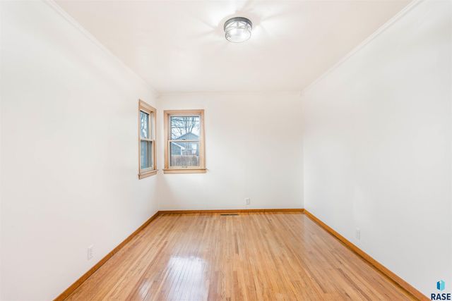 613 S Garfield Ave Avenue, Sioux Falls, SD 57104