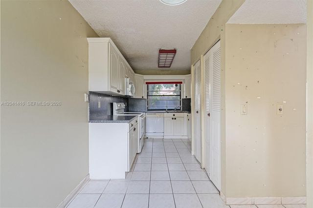6233 NW 170th Terrace, Miami, FL 33015