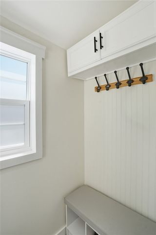 34 Lake Avenue, Barrington, RI 02806