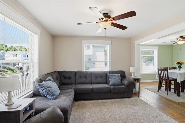 34 Lake Avenue, Barrington, RI 02806