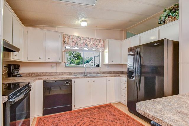 35123 COLONY HILLS DRIVE, Zephyrhills, FL 33541
